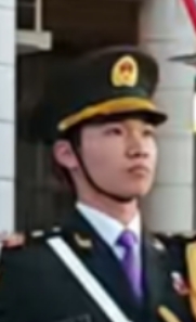 尘逸飞
