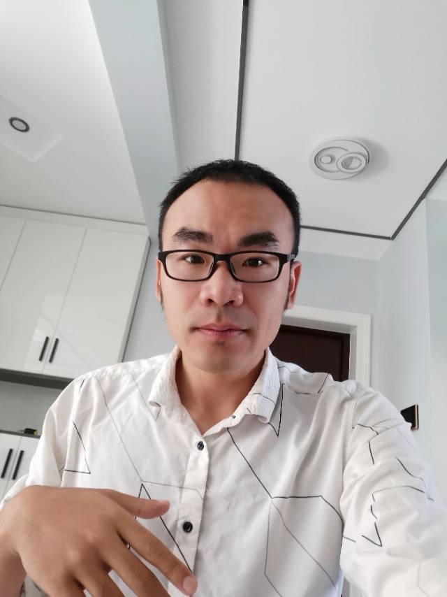 张岩的头像