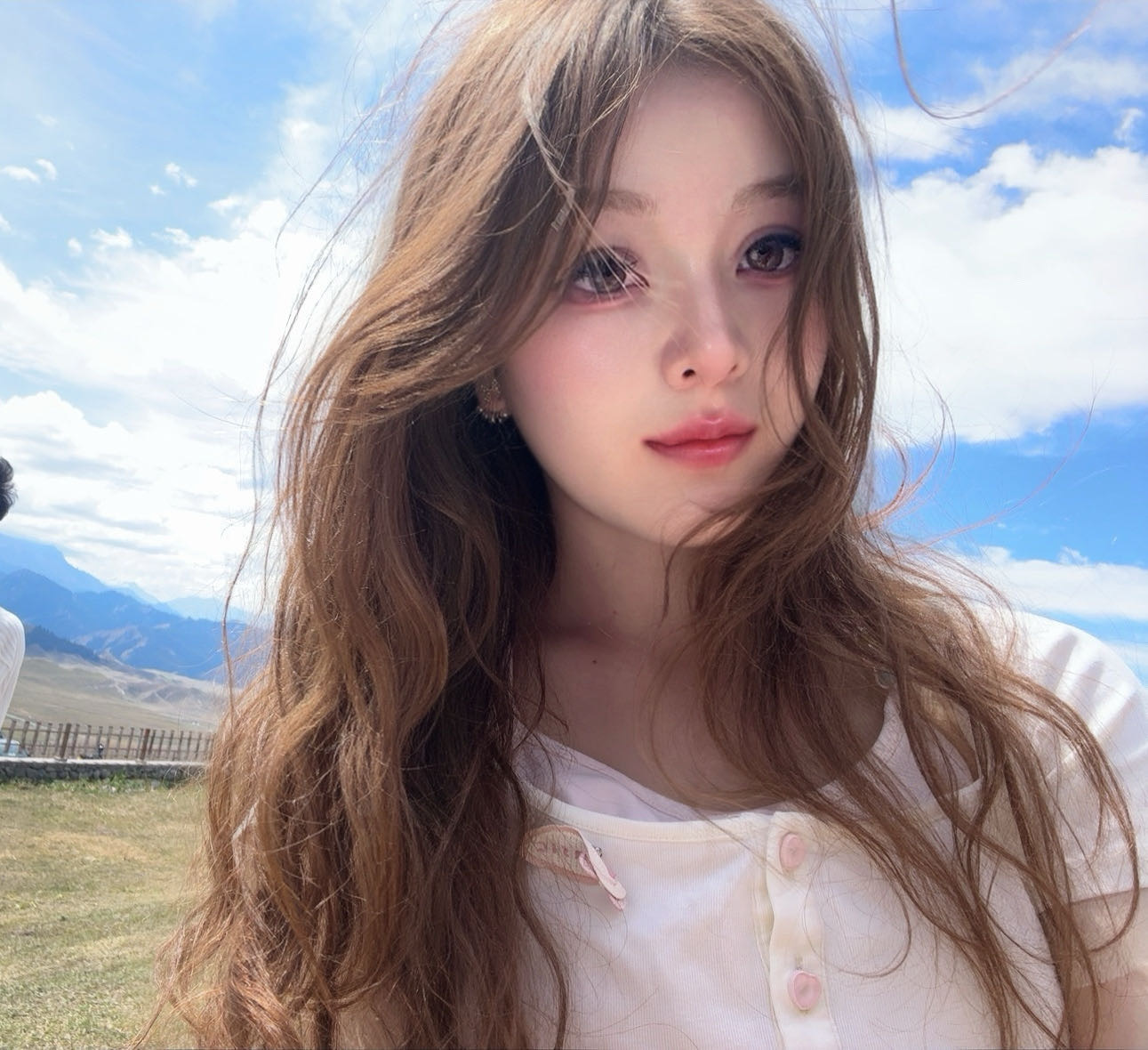 迪娜热阿·叶尔哈孜的头像